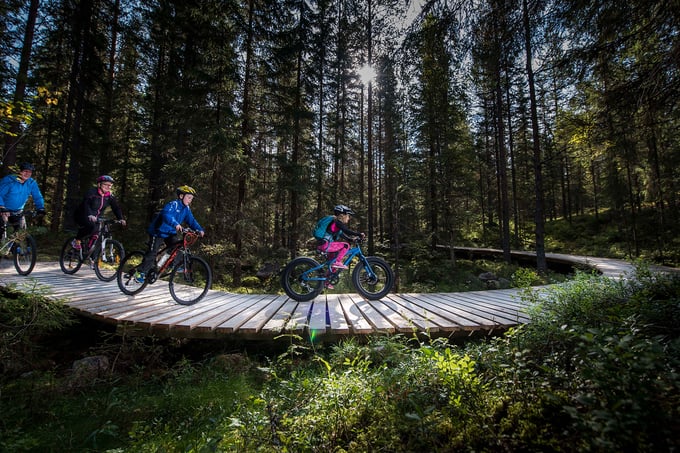 Stisykling på tilrettelagte stier med treklopper